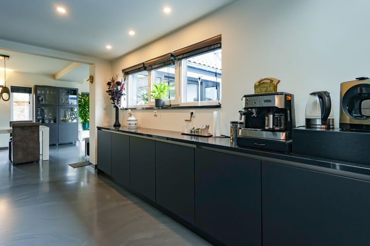 Photo 22 of Koningin Julianalaan 24