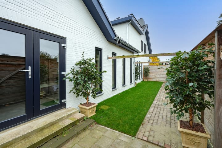 Photo 67 of Koningin Julianalaan 24