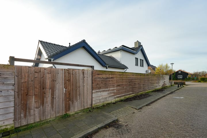 Photo 76 of Koningin Julianalaan 24