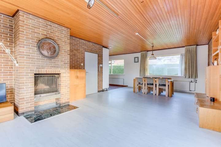 Photo 12 of Nuboxstraat 106