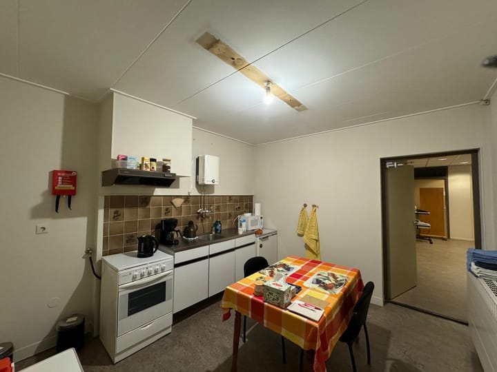 Photo 2 of Dorpsplein 25