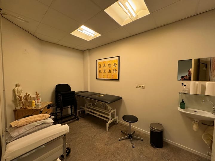 Photo 12 of Dorpsplein 25