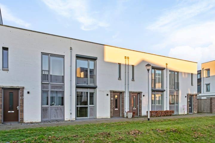 Foto 1 van Denverplein 18