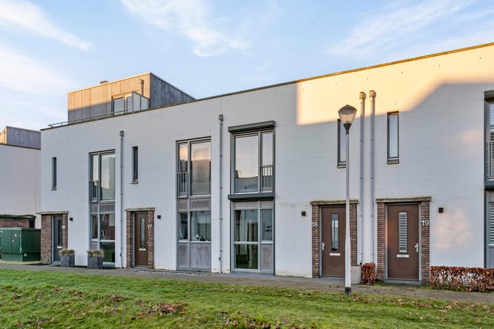 Foto 29 van Denverplein 18