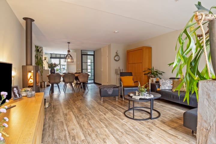 Foto 11 van Noweestraat 6