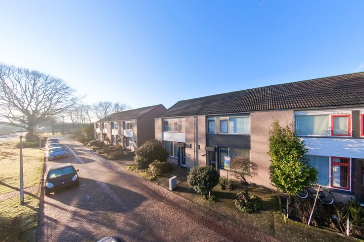 Foto 33 van van Hogendorpstraat 17