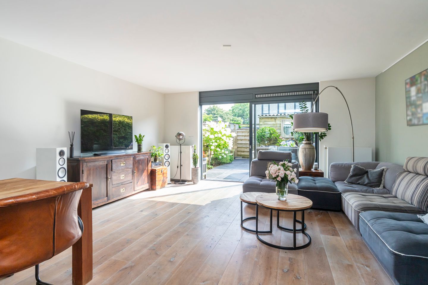 Photo 4 of Van Drieststraat 6