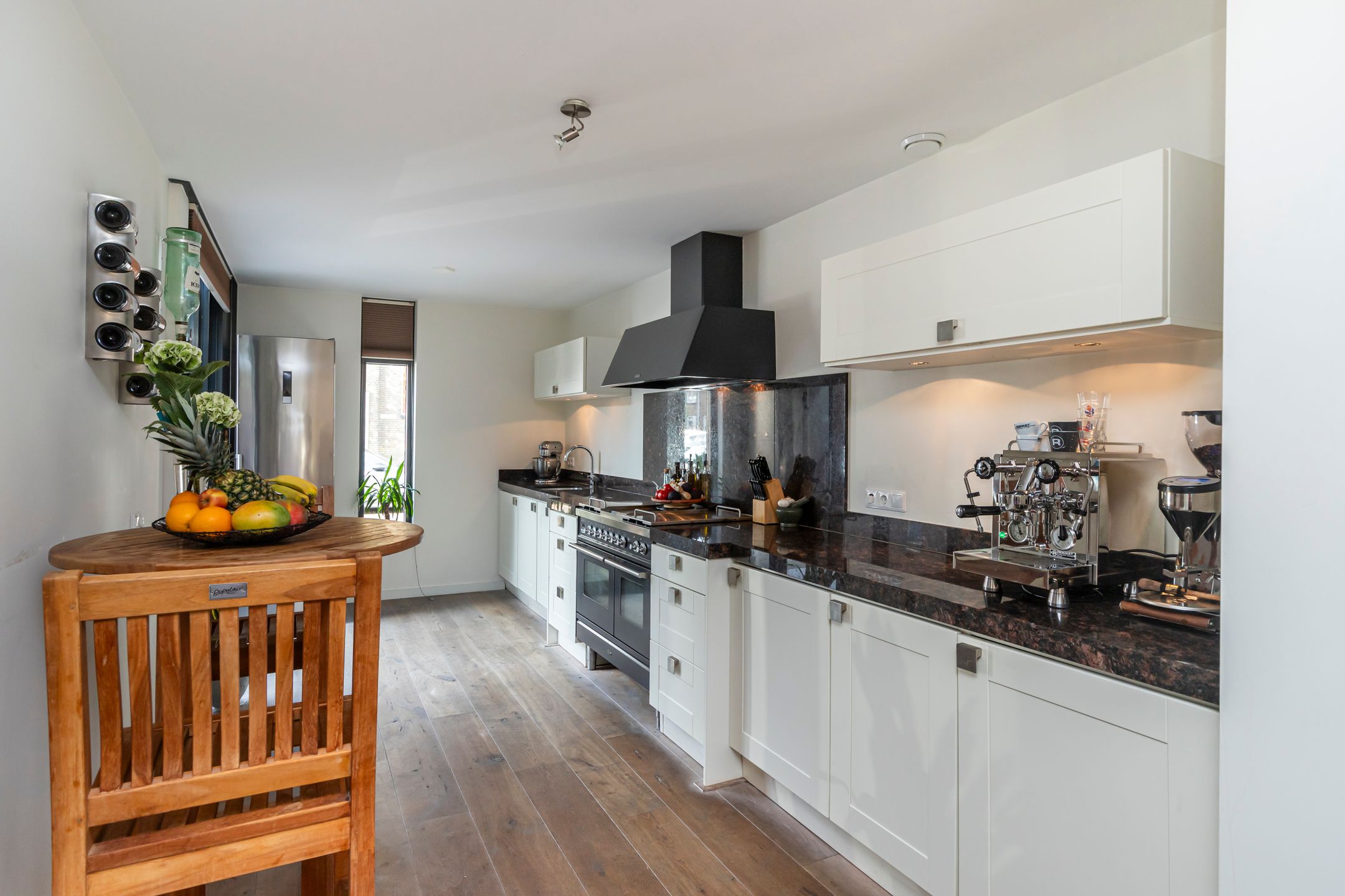 Photo 9 of Van Drieststraat 6