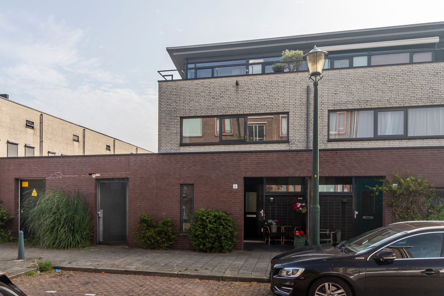 Photo 35 of Van Drieststraat 6