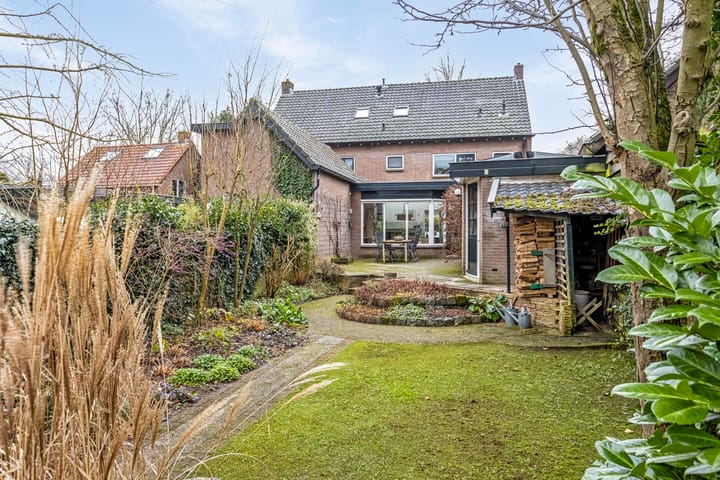 Foto 20 van Hoenderloseweg 40