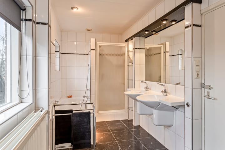 Foto 26 van Hoenderloseweg 40