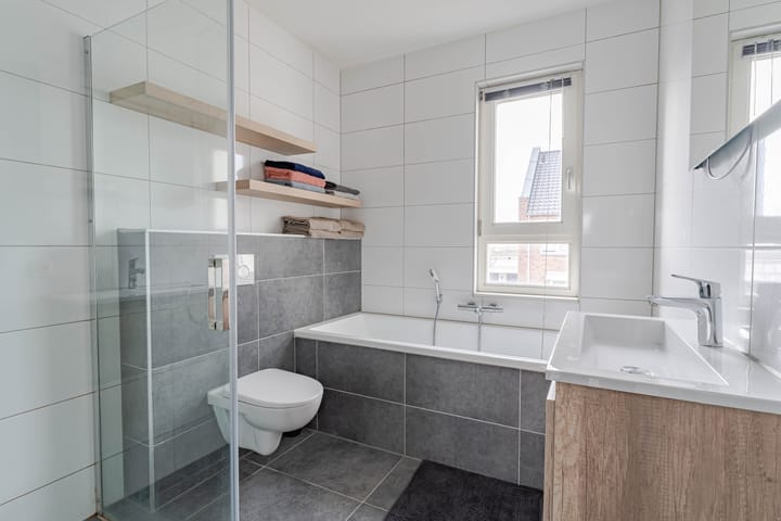 Foto 15 van Fluitenkruid 9