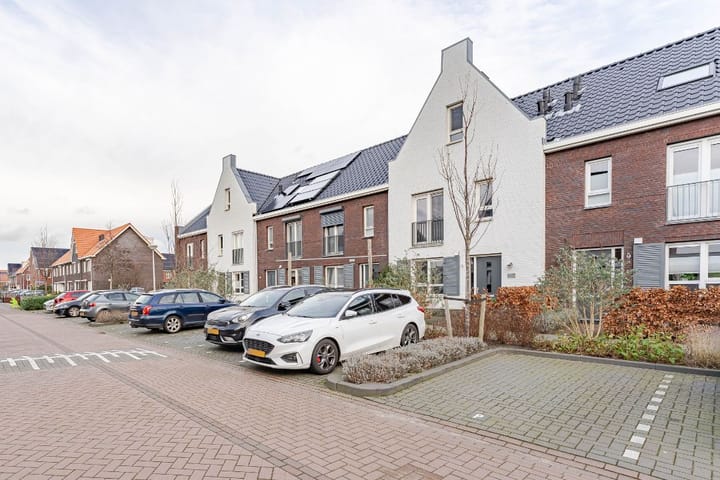 Foto 21 van Fluitenkruid 9