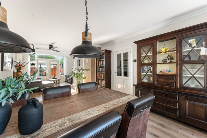 Photo 13 of Douwes Dekkerlaan 19