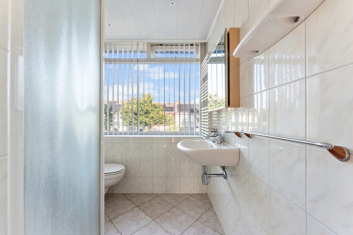 Photo 24 of Douwes Dekkerlaan 19