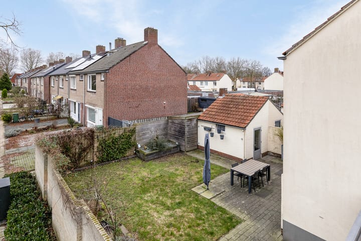 Foto 25 van Thornstraat 215