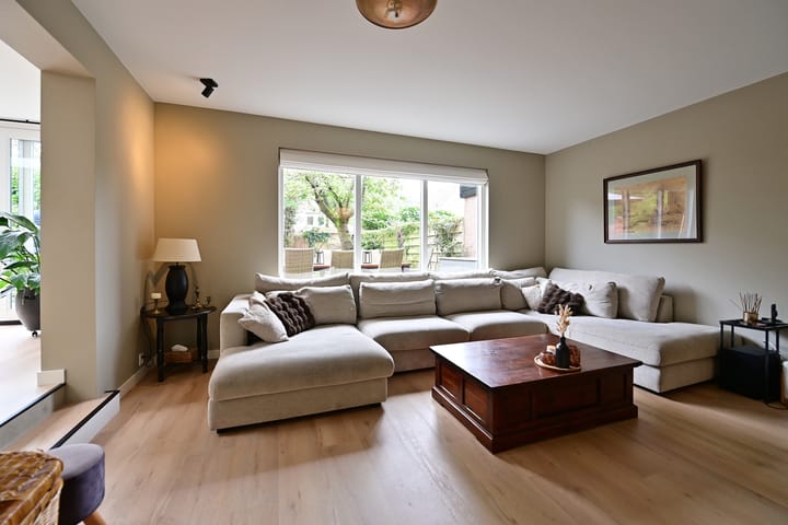 Foto 2 van Rendier 7