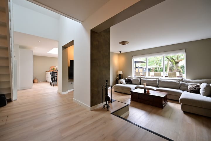 Foto 5 van Rendier 7