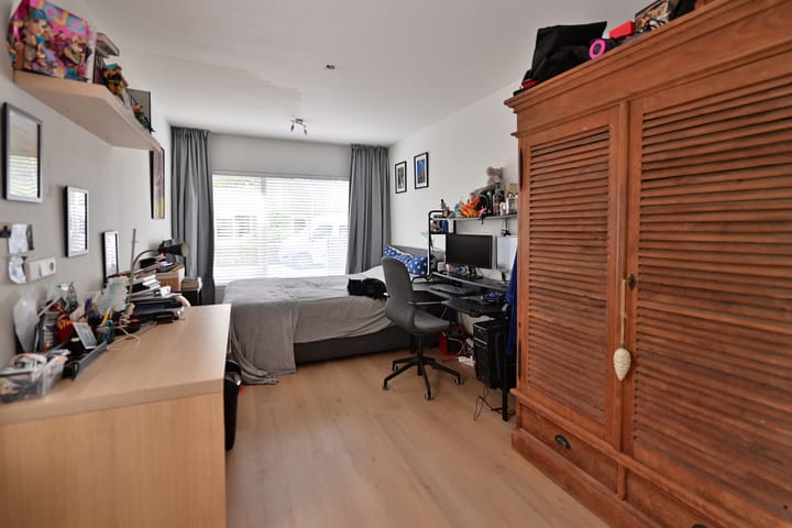 Foto 15 van Rendier 7