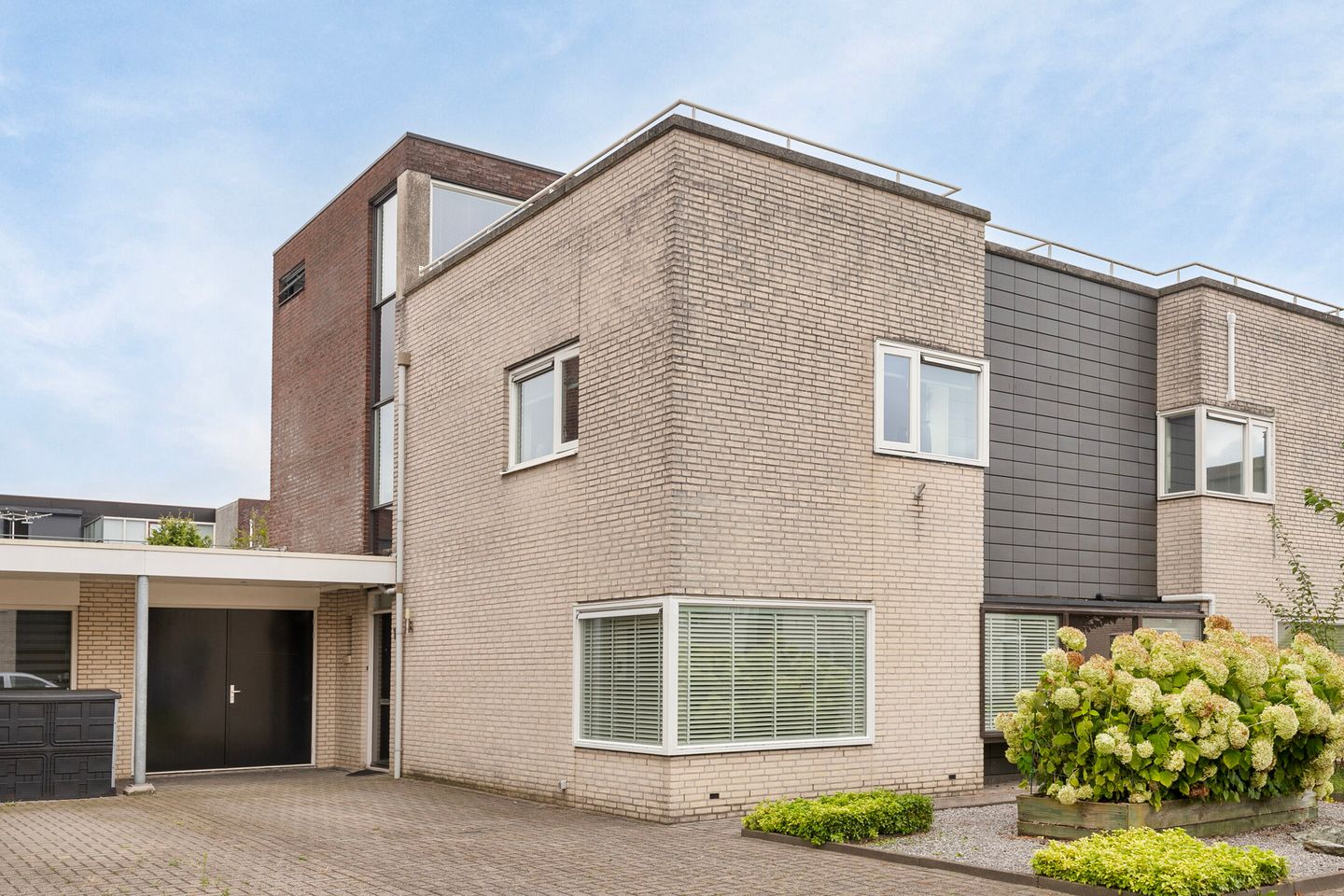 Foto 1 van Smalbroekstraat 12