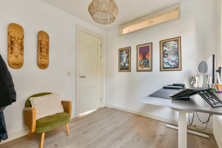 Foto 13 van Brederodestraat 100-1