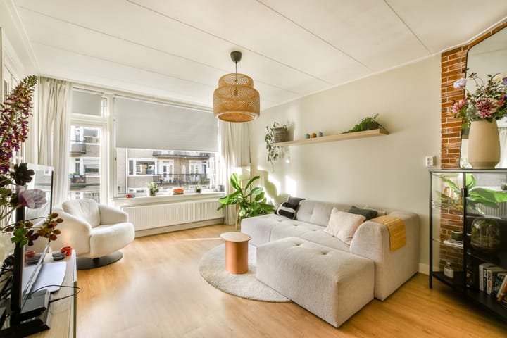 Foto 2 van Esmoreitstraat 12-1