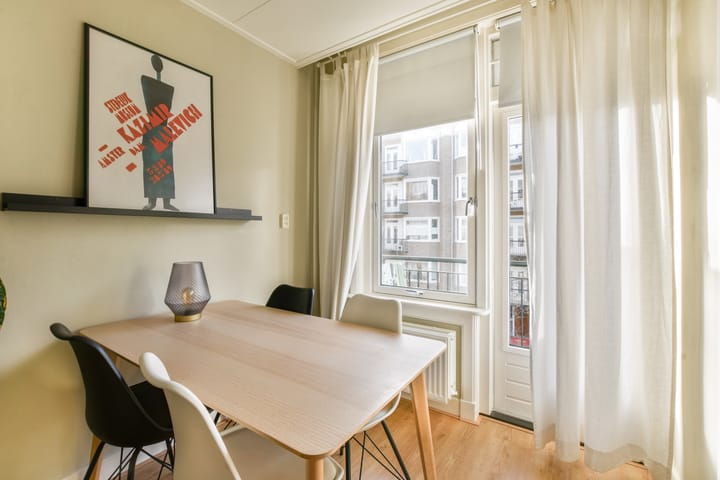 Foto 12 van Esmoreitstraat 12-1