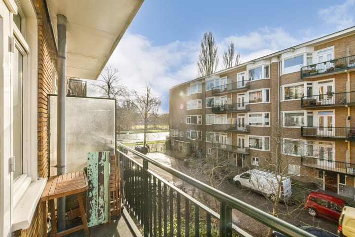 Foto 14 van Esmoreitstraat 12-1