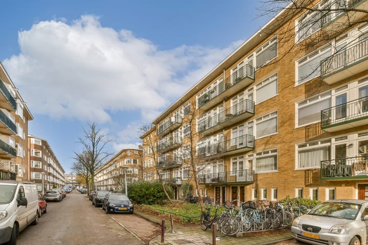 Foto 23 van Esmoreitstraat 12-1