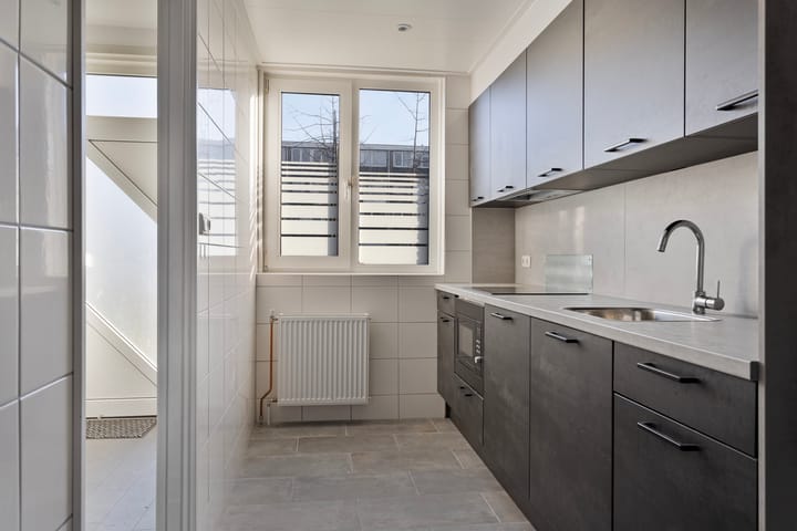 Foto 13 van Roelof van Schevenstraat 61