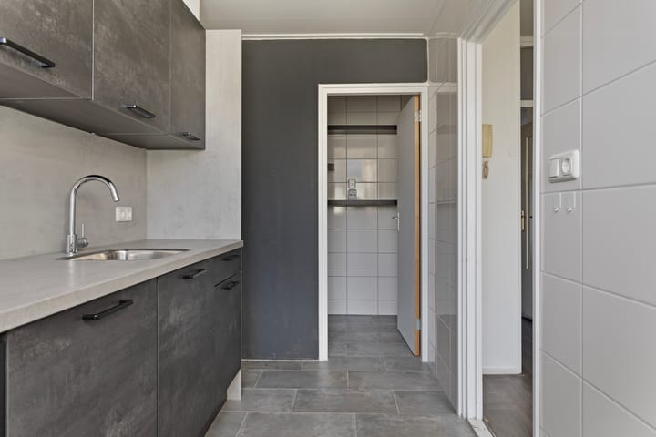 Foto 14 van Roelof van Schevenstraat 61