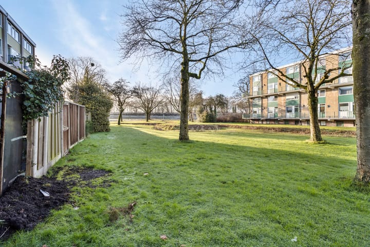 Foto 25 van Roelof van Schevenstraat 61