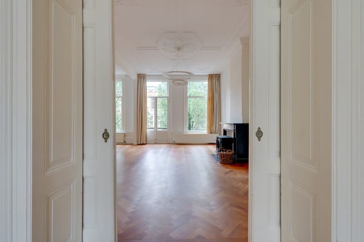 Photo 3 of Johannes Verhulststraat 117-2