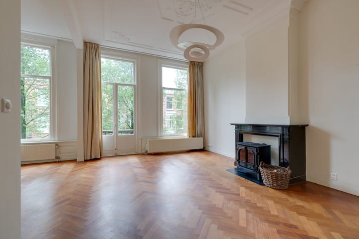 Photo 4 of Johannes Verhulststraat 117-2