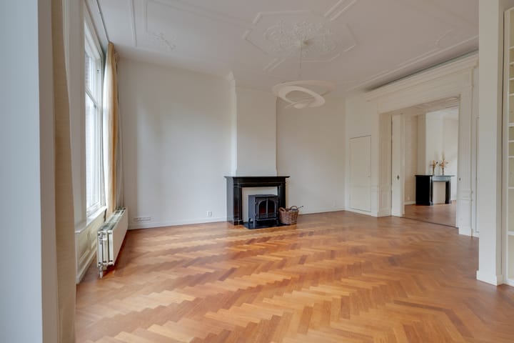 Photo 5 of Johannes Verhulststraat 117-2