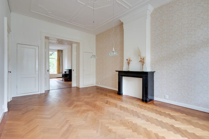 Photo 14 of Johannes Verhulststraat 117-2