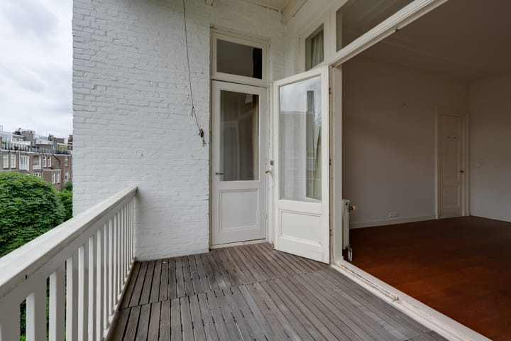 Photo 27 of Johannes Verhulststraat 117-2