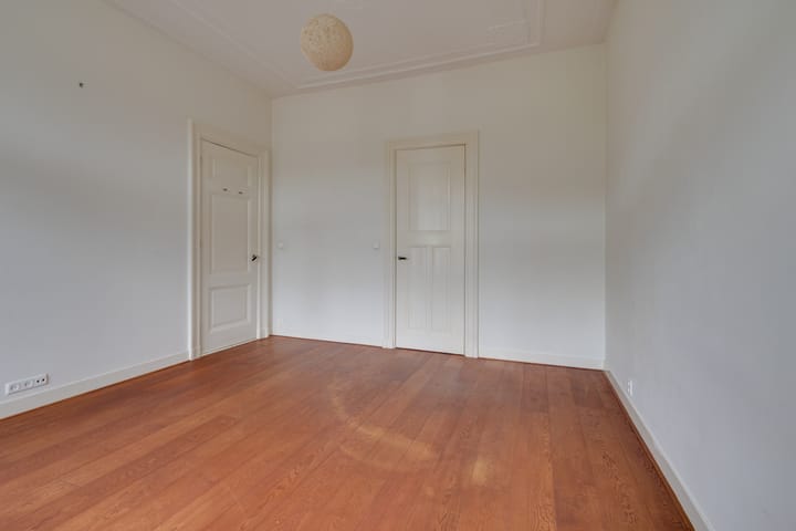 Photo 28 of Johannes Verhulststraat 117-2