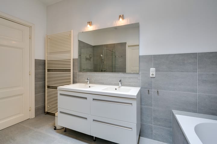 Photo 32 of Johannes Verhulststraat 117-2