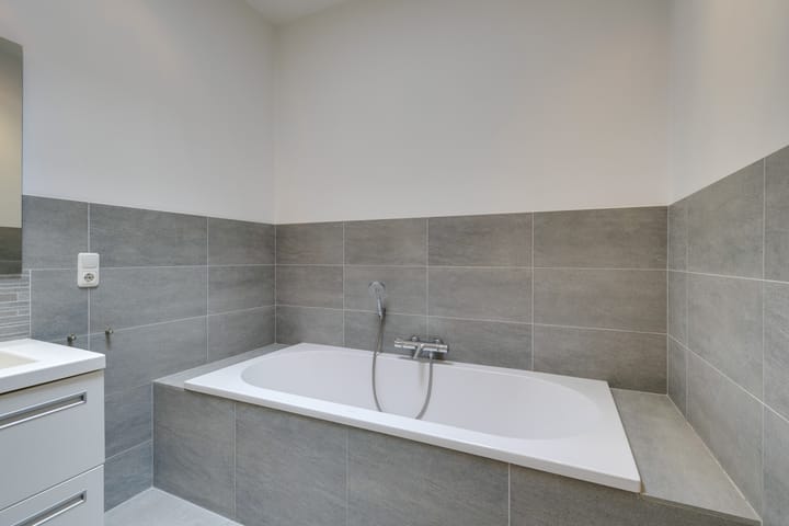 Photo 34 of Johannes Verhulststraat 117-2