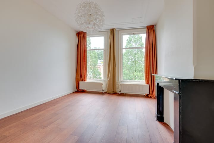 Photo 24 of Johannes Verhulststraat 117-2