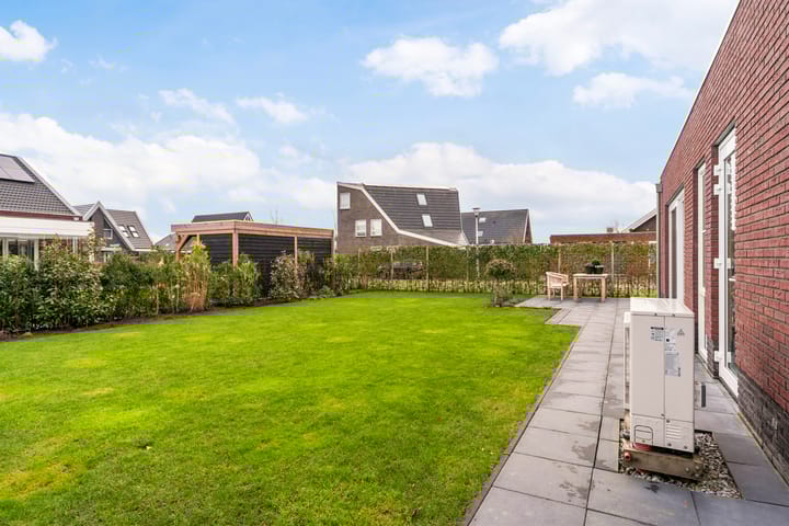 Foto 35 van Spûkefeartstrjitte 11