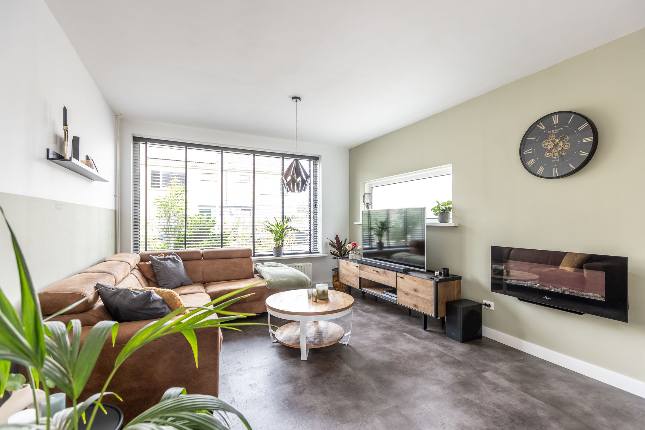 Photo 3 of Esdoornstraat 19