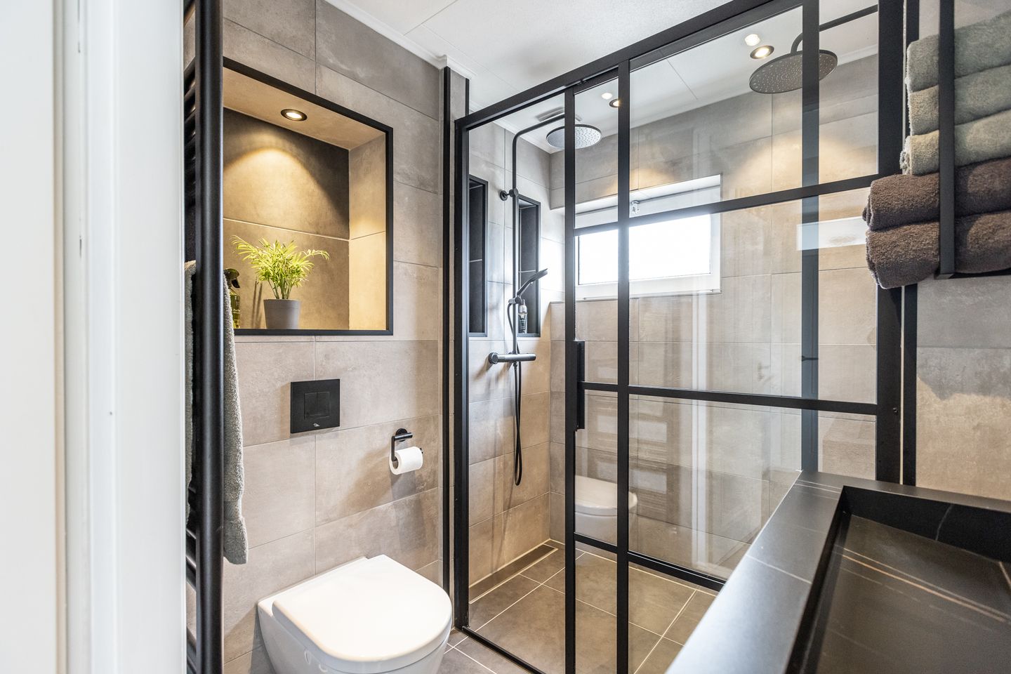 Photo 5 of Esdoornstraat 19