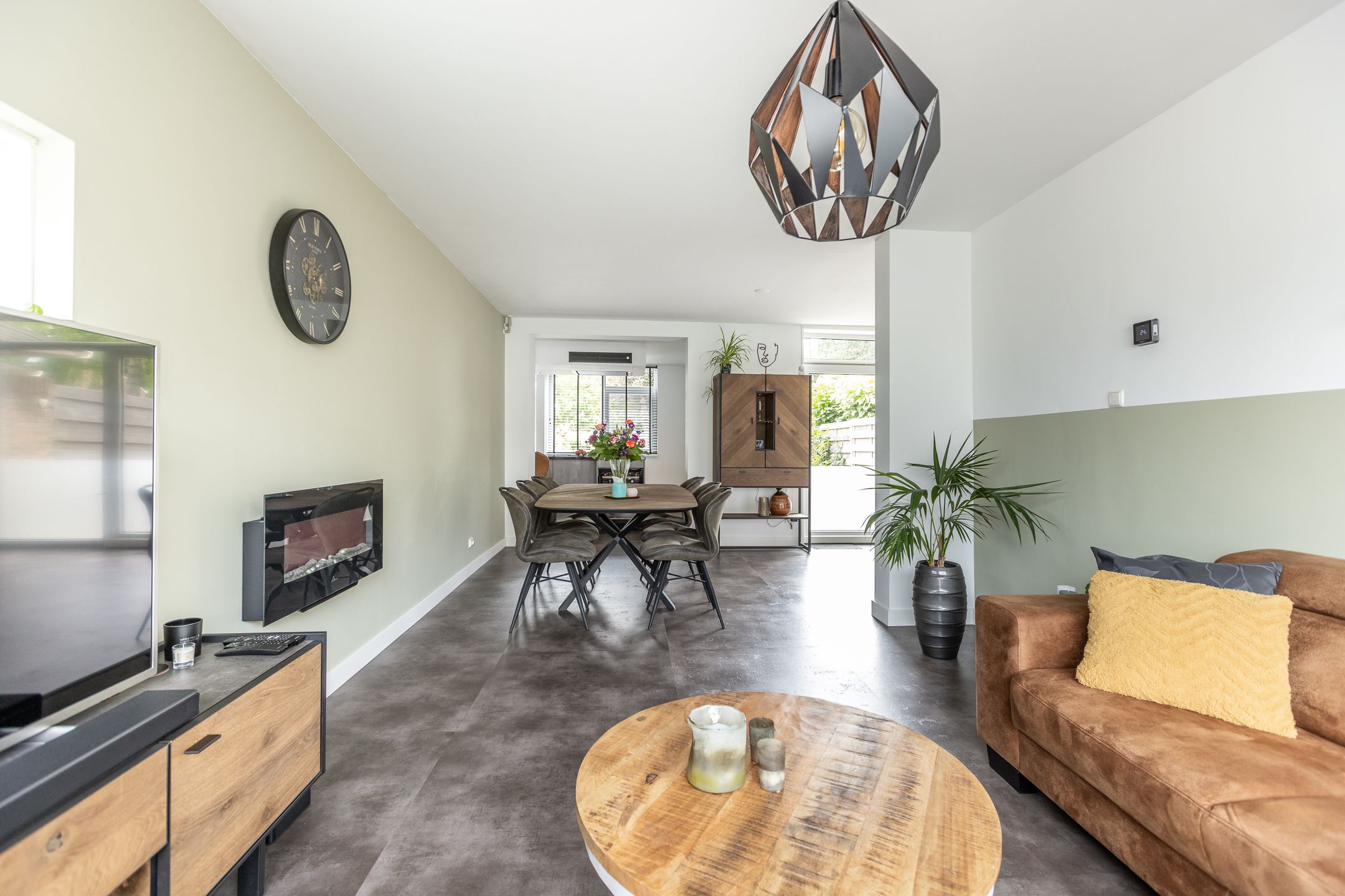 Photo 12 of Esdoornstraat 19