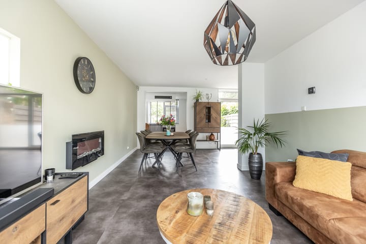 Foto 12 van Esdoornstraat 19