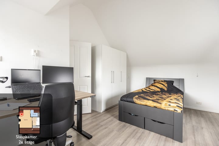 Foto 32 van Esdoornstraat 19