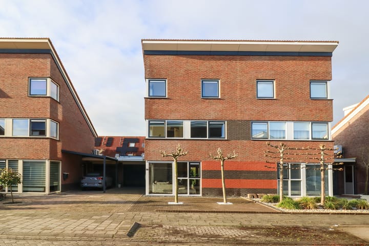 Foto 9 van Moezel 50