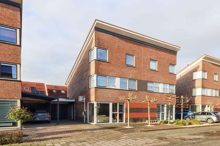 Foto 10 van Moezel 50