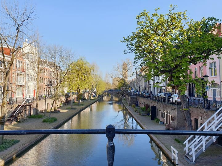 Foto 2 van Vrouwjuttenstraat 4